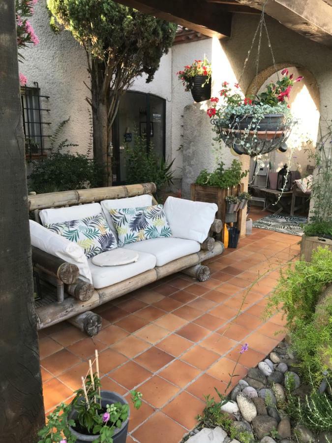 Le Jardin De La Cite Bed and Breakfast Carcassonne Exteriör bild